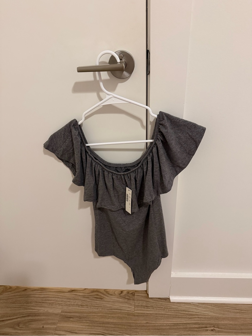 New J.Crew Off-Shoulder Ruffle Women’s Top - Charcoal Gray, size small